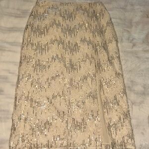 Chic Sequin Pencil Skirt in Cream